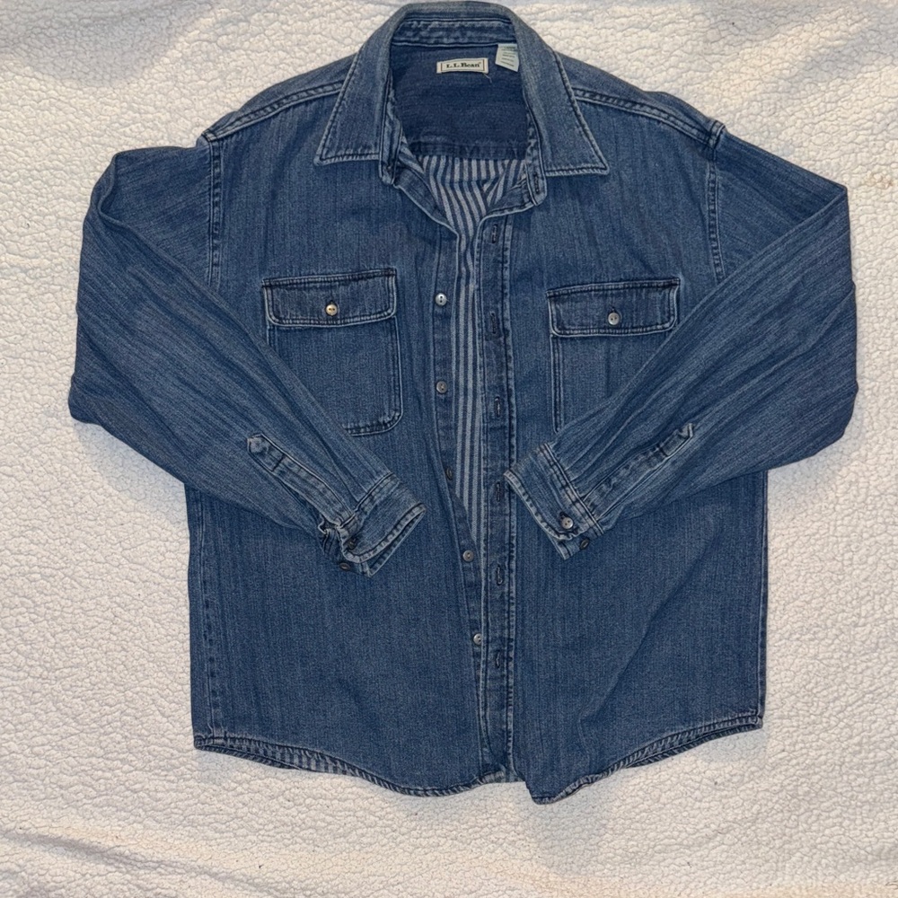 Men’s L.L. Bean Blue Striped Denim Shirt